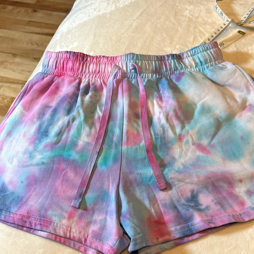 Tye dye cottonn candy shorts - Picture 4 of 4